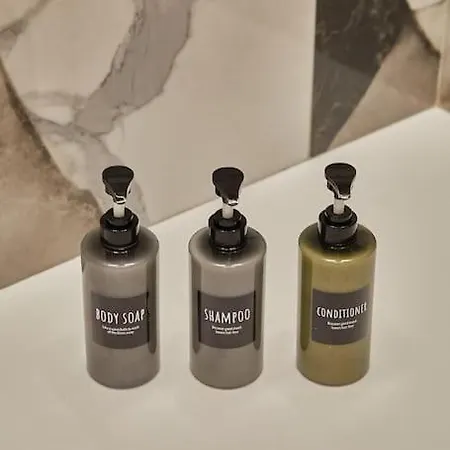 Luxury * Μιλάνο